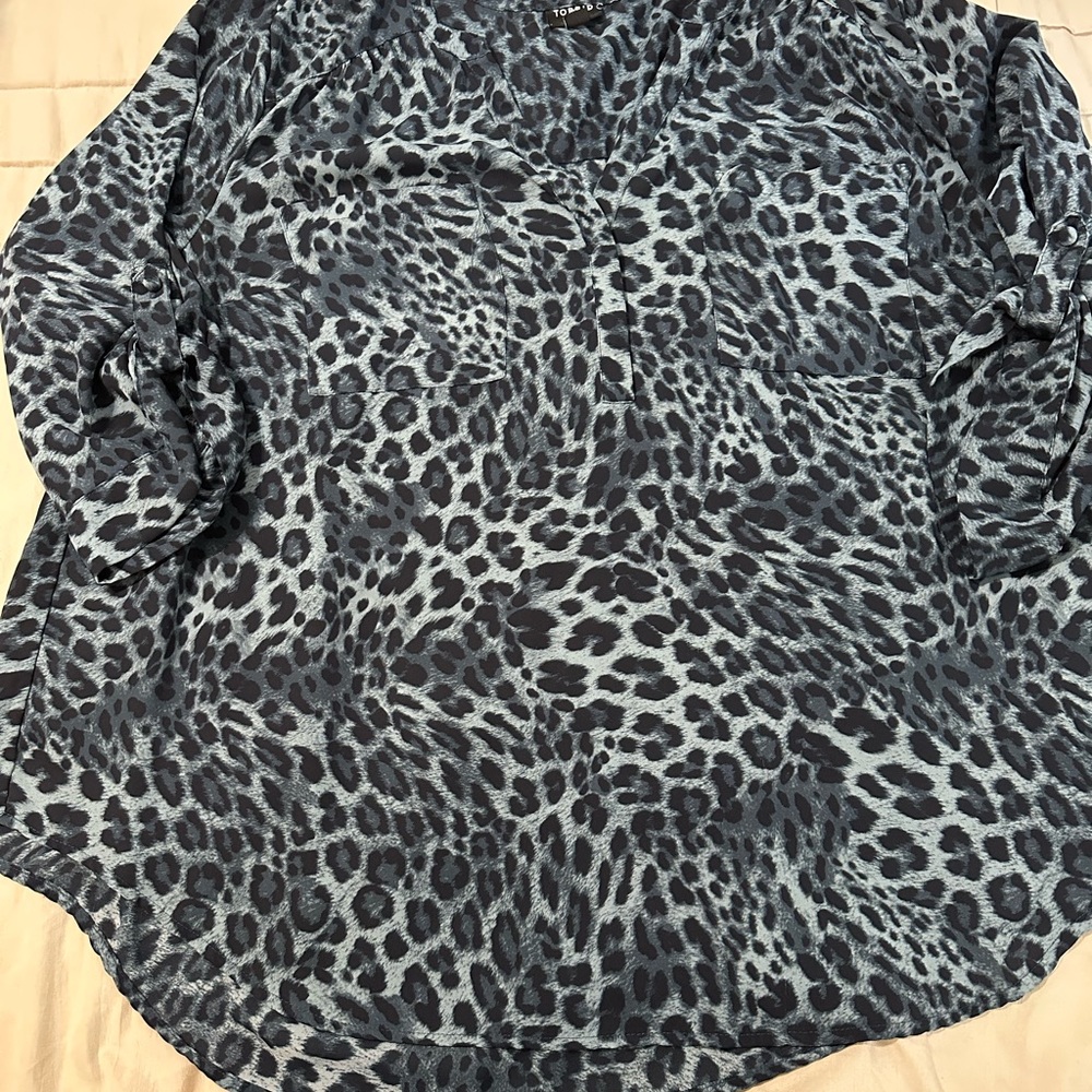 Torrid Blue Animal Print Harper Blouse Size 3